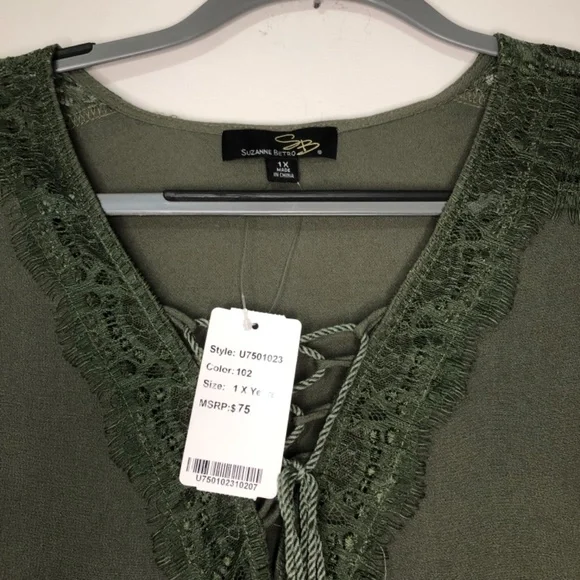 Suzanne Betro Green Blouse with Lace Detail Size 1X (E) - Picture 3 of 6